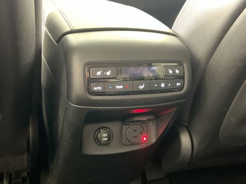 Used 2023 Hyundai Palisade Limited image 27