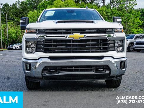 Used 2025 Chevrolet Silverado 2500 LT w/ Convenience Package AWD/4WD image 9
