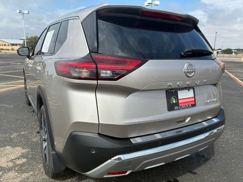 Certified 2023 Nissan Rogue Platinum w/ Platinum Premium Package FWD image 4