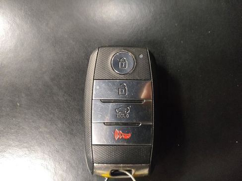 Used 2017 Kia Sorento SX FWD image 32
