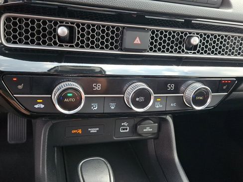 Certified 2023 Honda Civic EX image 17
