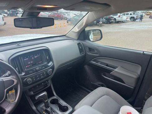 Used 2020 Chevrolet Colorado W/T w/ WT Convenience Package image 43