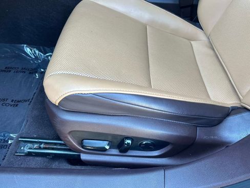 Used 2020 Lexus ES 350 w/ Premium Package FWD image 23