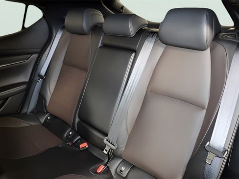 Used 2024 MAZDA MAZDA3 Hatchback w/Premium Plus Pkg image 24