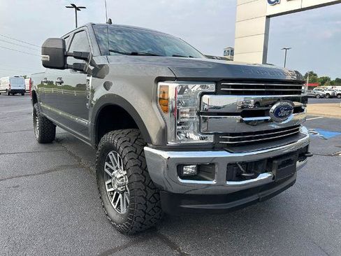 Certified 2019 Ford F250 Lariat w/ Lariat Ultimate Package AWD/4WD image 2