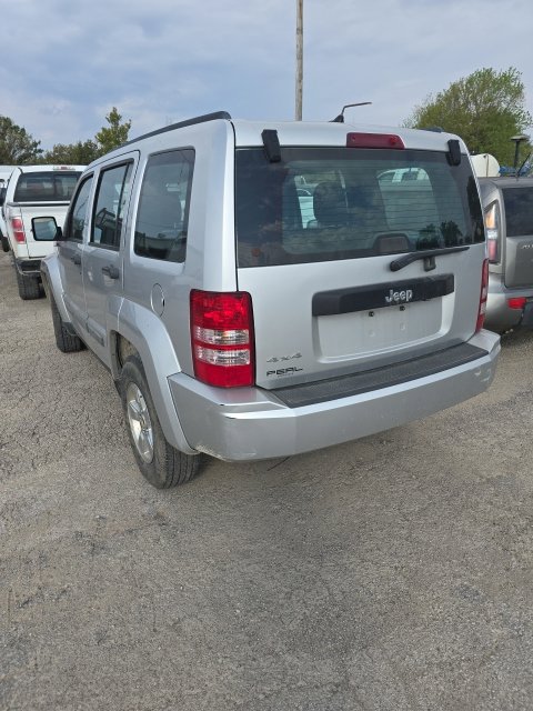Used 2012 Jeep Liberty Sport AWD/4WD image 4