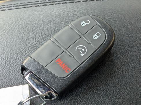 New 2026 Jeep Compass Latitude image 27