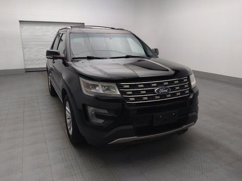Used 2016 Ford Explorer XLT w/ Equipment Group 201A FWD image 14
