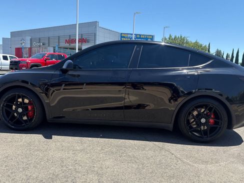 Used 2021 Tesla Model Y Performance AWD/4WD image 6