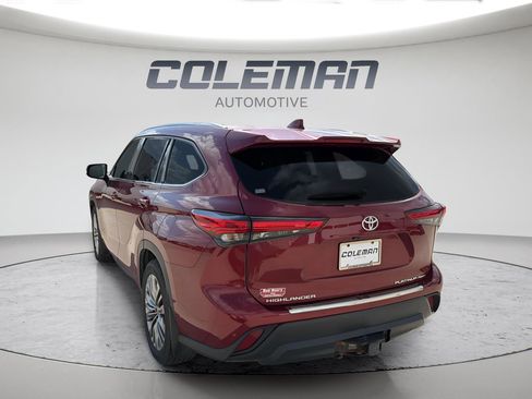Used 2020 Toyota Highlander Platinum AWD/4WD image 3
