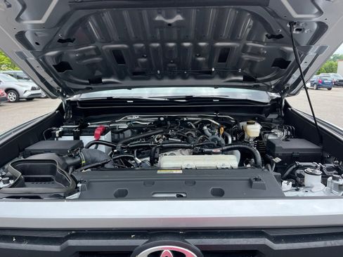 Certified 2024 Toyota Tacoma TRD Sport w/ TRD Sport Upgrade Package RWD image 15