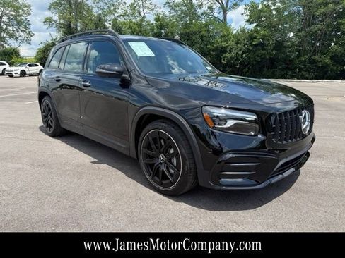 Used 2025 Mercedes-Benz GLB 35 AMG 4MATIC image 4