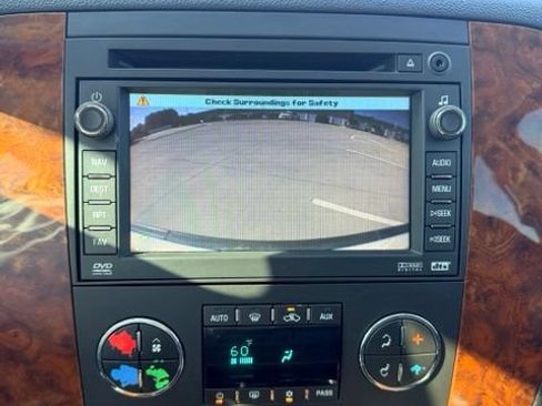 Used 2007 Chevrolet Tahoe LTZ w/ LTZ Preferred Equipment Group RWD image 1