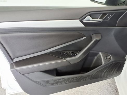 Used 2025 Volkswagen Jetta S FWD image 13