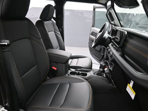 New 2026 Jeep Gladiator Mojave AWD/4WD image 27