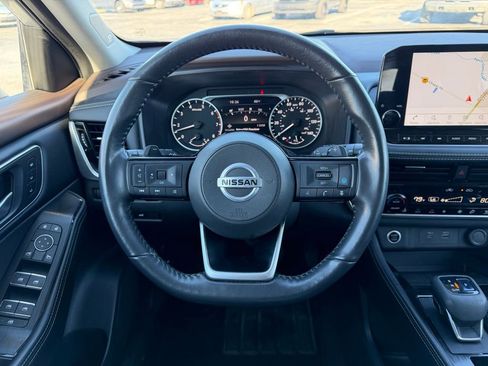 Used 2021 Nissan Rogue SL w/ Premium Package image 19