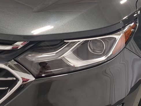 Used 2020 Chevrolet Equinox Premier FWD image 14