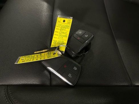 Used 2024 Chevrolet Silverado 3500 W/T image 46