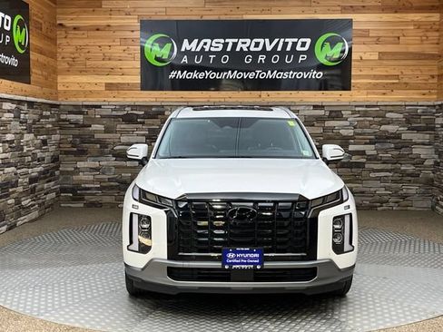 Used 2023 Hyundai Palisade Limited w/ Cargo Package AWD/4WD image 3