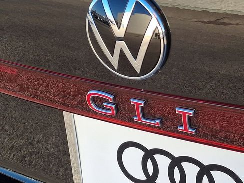 Used 2025 Volkswagen Jetta GLI Autobahn w/ GLI Black Package image 31