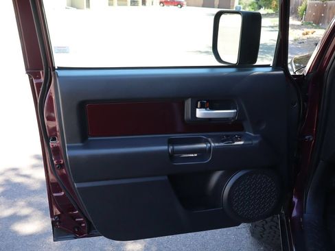 Used 2007 Toyota FJ Cruiser 4WD image 23