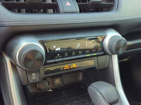 Used 2023 Toyota RAV4 LE FWD image 20