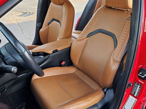 Used 2019 Lexus UX 250h w/ Premium Package image 13