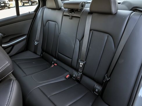 Used 2023 BMW 330i xDrive 330i xDrive image 17