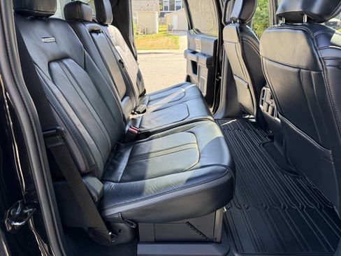 Used 2022 Ford F350 Platinum image 19