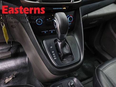 Used 2019 Ford Transit Connect XL FWD image 12
