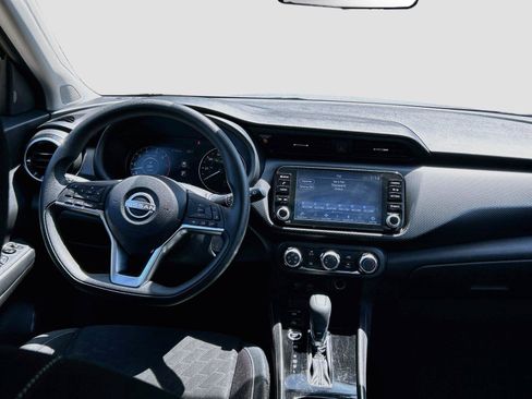 Used 2024 Nissan Kicks SV FWD image 17
