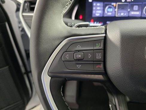 New 2025 Jeep Grand Cherokee L Laredo image 19