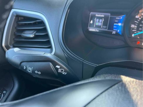 Used 2022 Ford Edge SEL w/ Convenience Package image 32