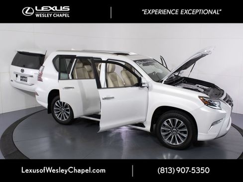 Used 2023 Lexus GX 460 Luxury AWD/4WD image 11