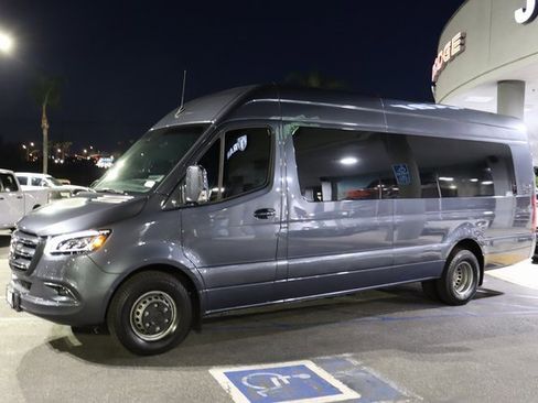 Used 2021 Mercedes-Benz Sprinter 3500 image 5