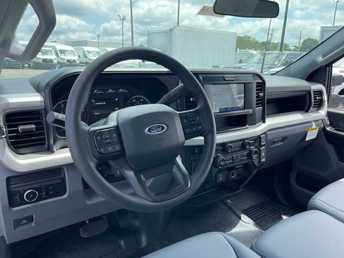 New 2025 Ford F550 2WD Regular Cab Super Duty image 7