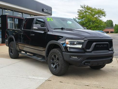 Used 2021 RAM 1500 Rebel w/ Rebel Level 1 Equipment Group AWD/4WD image 3