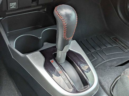 Used 2018 Honda Fit Sport image 27