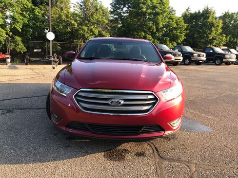 Used 2016 Ford Taurus SEL AWD/4WD image 2