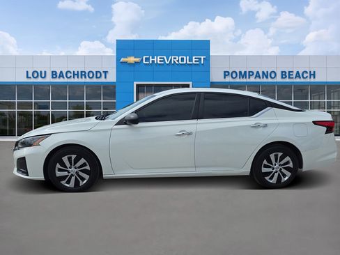 Used 2024 Nissan Altima 2.5 S image 4