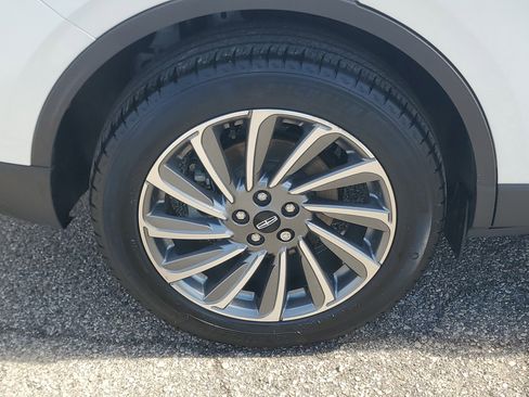 Used 2023 Lincoln Corsair Reserve w/ Equipment Group 201A image 7