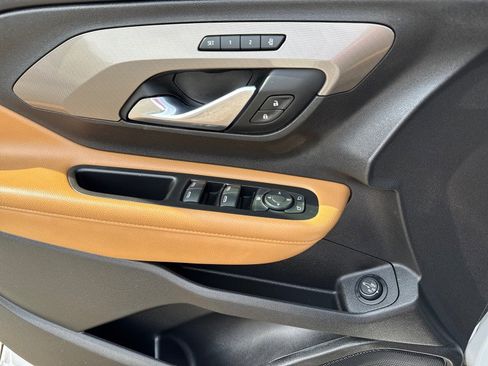 Used 2021 GMC Terrain SLT image 11