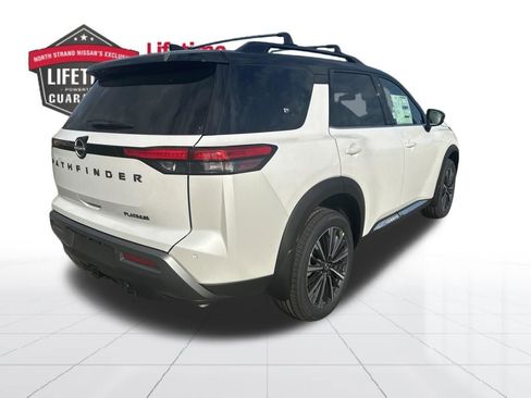 New 2026 Nissan Pathfinder Platinum FWD image 7