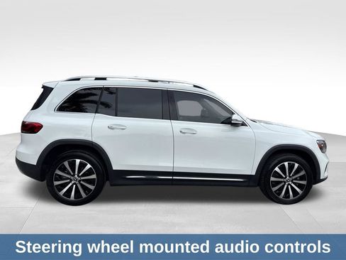 Used 2022 Mercedes-Benz GLB 250 w/ Premium Package Lite image 7