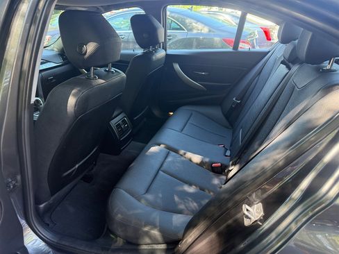 Used 2018 BMW 320i Sedan RWD image 13