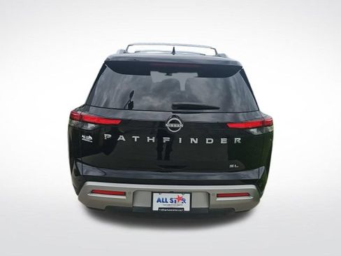 Used 2023 Nissan Pathfinder SL FWD image 7