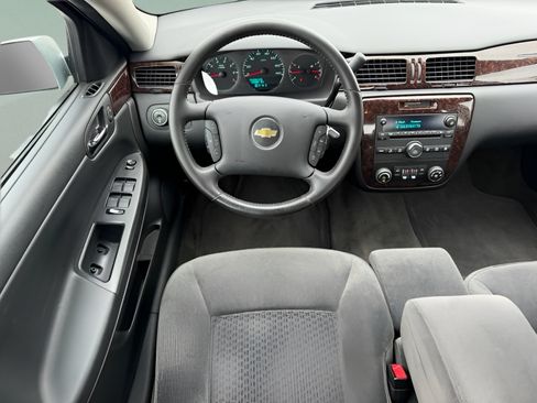 Used 2012 Chevrolet Impala LT FWD image 11