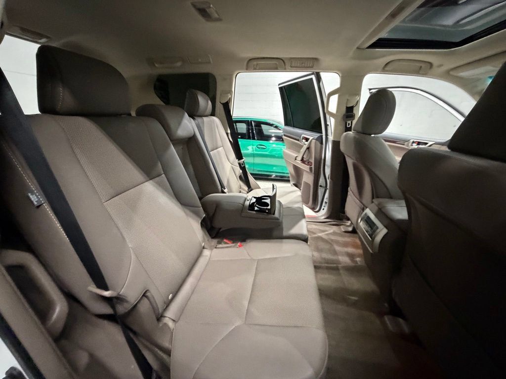 Used 2019 Lexus GX 460 Premium AWD/4WD image 30
