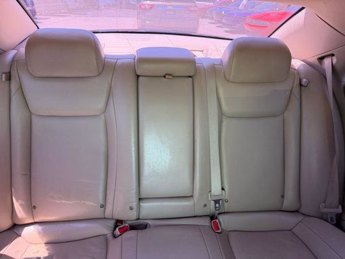 Used 2013 Chrysler 300 AWD w/ Driver Convenience Group image 15