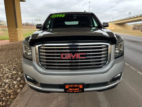 Used 2020 GMC Yukon XL SLT w/ Premium Edition image 6